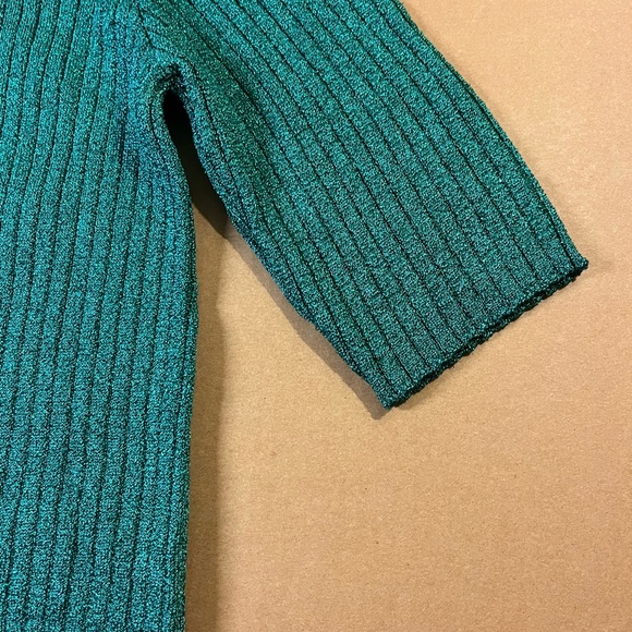 Authentic Gucci Rib-Lamé Cropped Polo Shirt size L - Picture 8 of 11